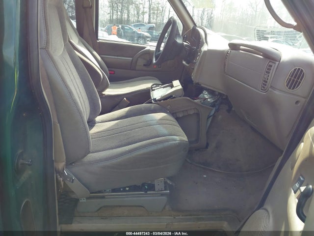 Продаж на аукціоні авто 2000 Chevrolet Astro, vin: 1GNDM19W0YB146487, номер лоту: 44497243