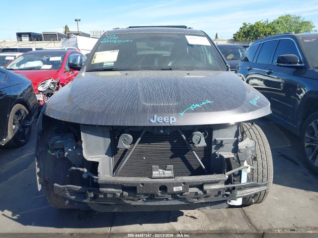 1C4RJEBG2LC219606 Jeep Grand Cherokee Limited 4x2