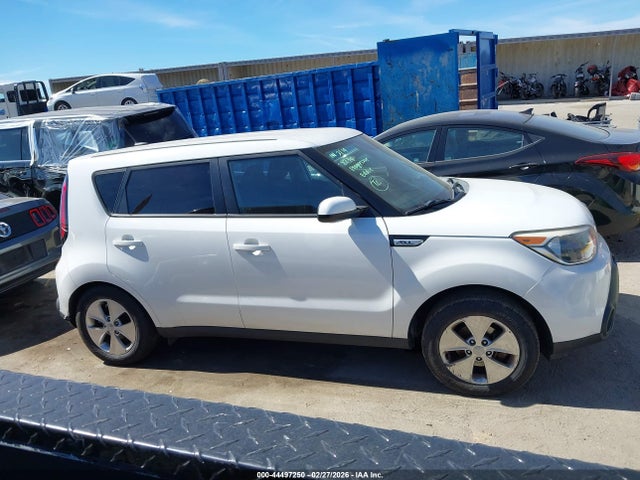 44497250 :رقم المزاد ، KNDJN2A21F7226808 vin ، 2015 Kia Soul مزاد بيع