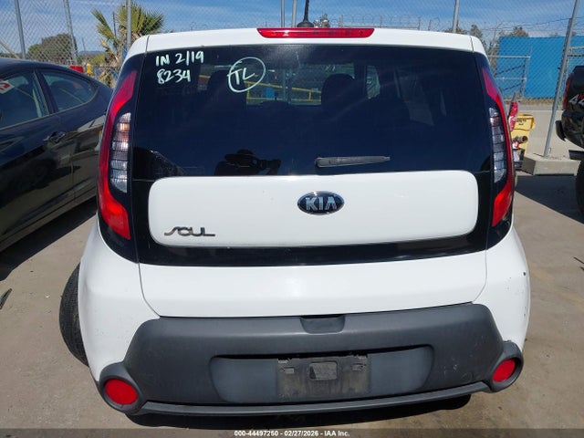 44497250 :رقم المزاد ، KNDJN2A21F7226808 vin ، 2015 Kia Soul مزاد بيع
