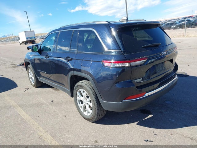 Jeep Grand Cherokee Limited 4x2 2024 1C4RJGBG0RC707683 Image 3