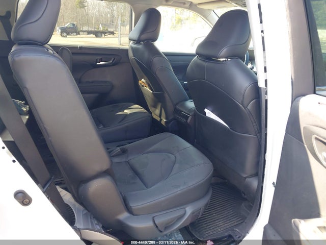 Toyota Highlander Xle 2026 5TDKDRBH8TS597081 Image 8