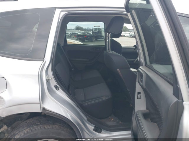 JF2SJABC6JH569457 Subaru Forester 2.5i
