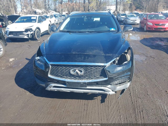 2018 Infiniti Qx30 Premium მანქანა იყიდება აუქციონზე, vin: SJKCH5CR6JA047278, აუქციონის ნომერი: 44497296