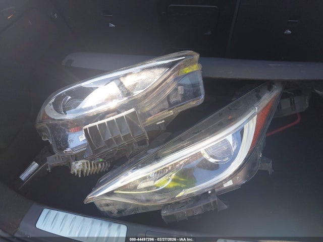 2018 Infiniti Qx30 Premium მანქანა იყიდება აუქციონზე, vin: SJKCH5CR6JA047278, აუქციონის ნომერი: 44497296