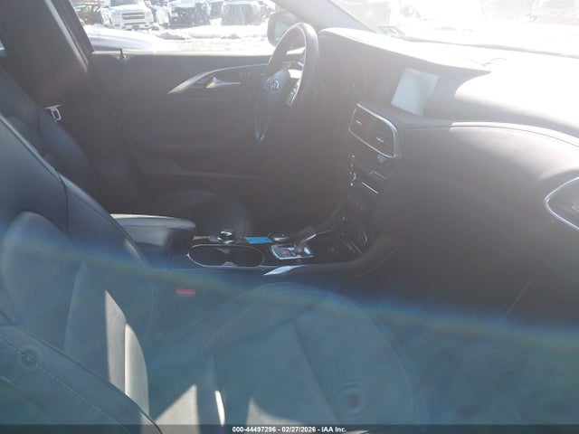2018 Infiniti Qx30 Premium მანქანა იყიდება აუქციონზე, vin: SJKCH5CR6JA047278, აუქციონის ნომერი: 44497296