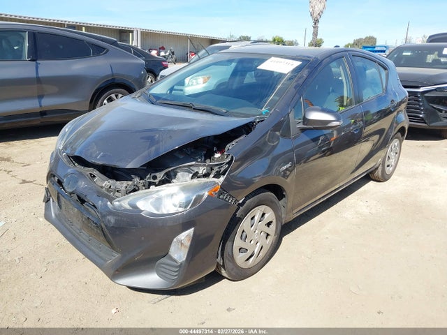 JTDKDTB31G1131951 Toyota Prius C Two