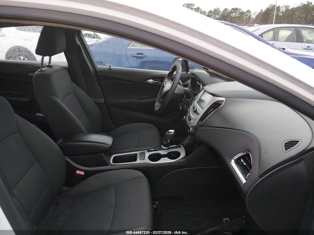 1G1BC5SM0H7127517 Chevrolet Cruze Ls Auto