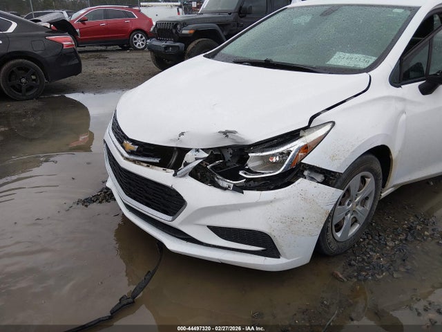 1G1BC5SM0H7127517 Chevrolet Cruze Ls Auto