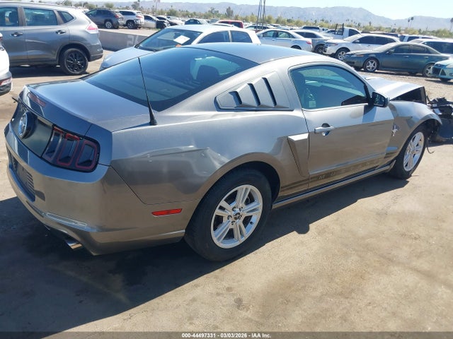 1ZVBP8AM6E5275108 Ford Mustang V6