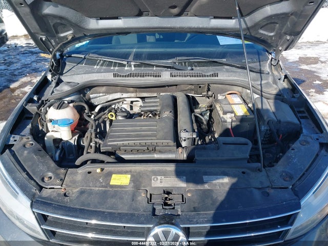 3VWD67AJ5GM239077 Volkswagen Jetta 1.4t Se