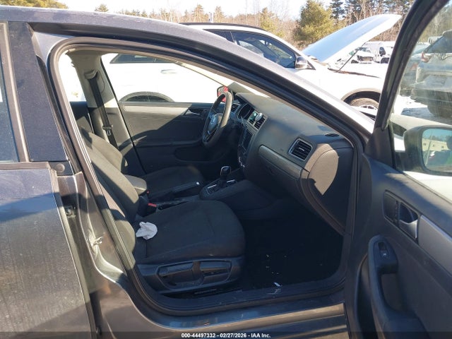 3VWD67AJ5GM239077 Volkswagen Jetta 1.4t Se