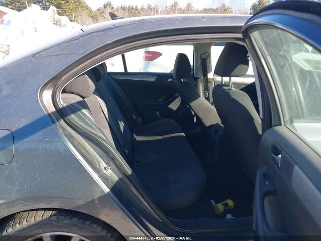 3VWD67AJ5GM239077 Volkswagen Jetta 1.4t Se