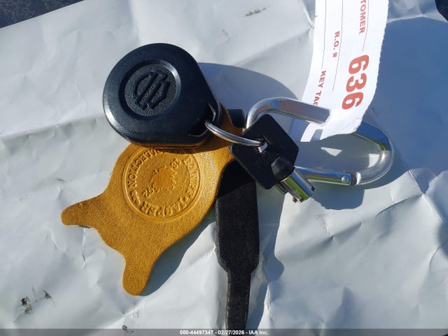 2011 HARLEY-DAVIDSON FLHX 1HD1KBM15BB640675 Photo 10