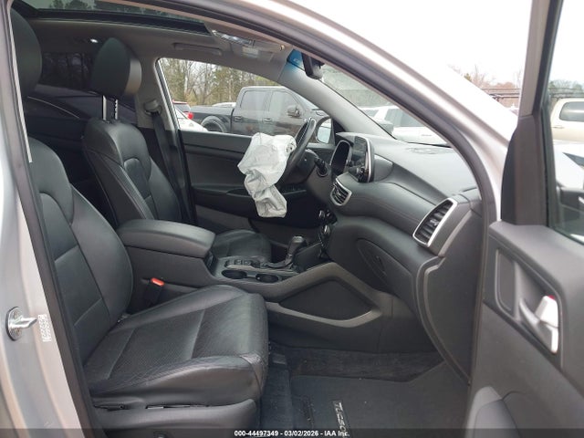 2019 HYUNDAI TUCSON KM8J33AL9KU976727 Photo 4