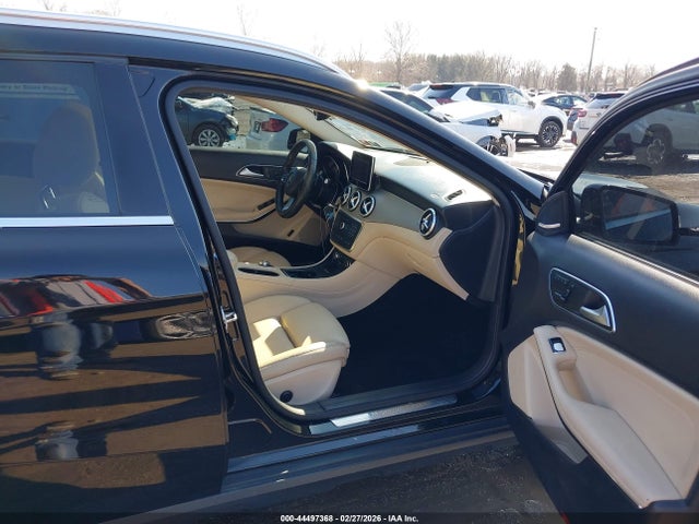 Продажа на аукционе авто 2017 Mercedes-benz Gla 250 4matic, vin: WDCTG4GB0HJ356049, номер лота: 44497368