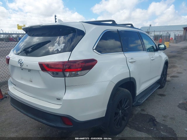 5TDKZRFHXKS349442 Toyota Highlander Se