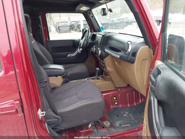 2013 Jeep Wrangler Unlimited Sahara მანქანა იყიდება აუქციონზე, vin: 1C4BJWEG3DL596062, აუქციონის ნომერი: 44497375