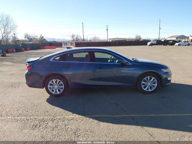1G1ZD5ST1SF115456 Chevrolet Malibu Fwd 1lt