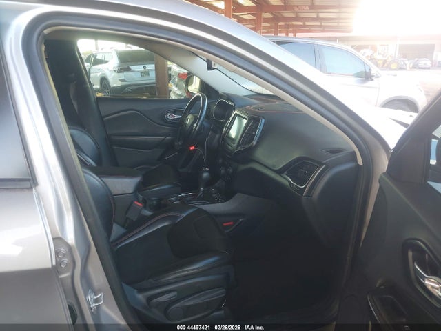 2019 Jeep Cherokee Trailhawk 4x4 მანქანა იყიდება აუქციონზე, vin: 1C4PJMBX8KD245248, აუქციონის ნომერი: 44497421