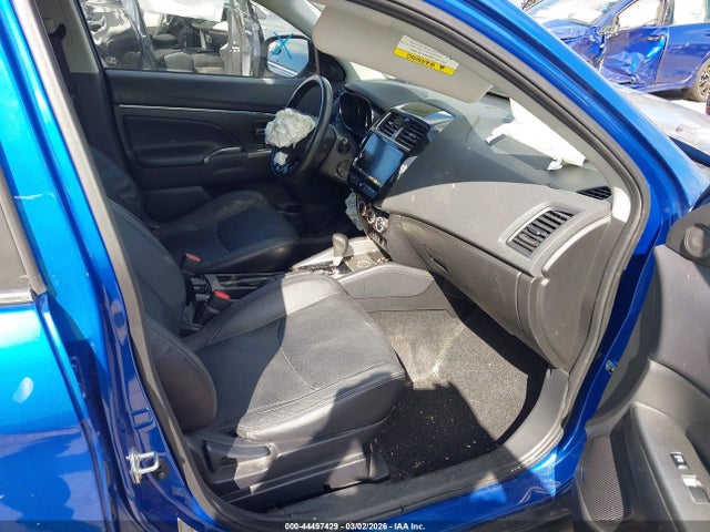 2018 MITSUBISHI OUTLANDER SPORT JA4AP4AW1JZ011459 Photo 4
