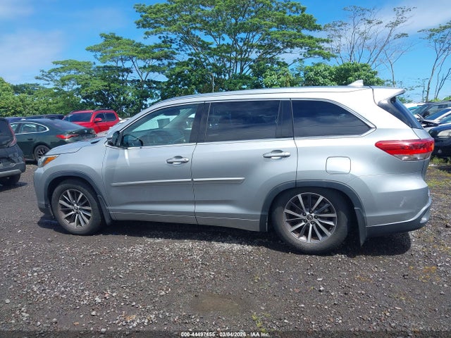 Toyota Highlander Xle 2018 5TDJZRFH2JS490631 Image 14