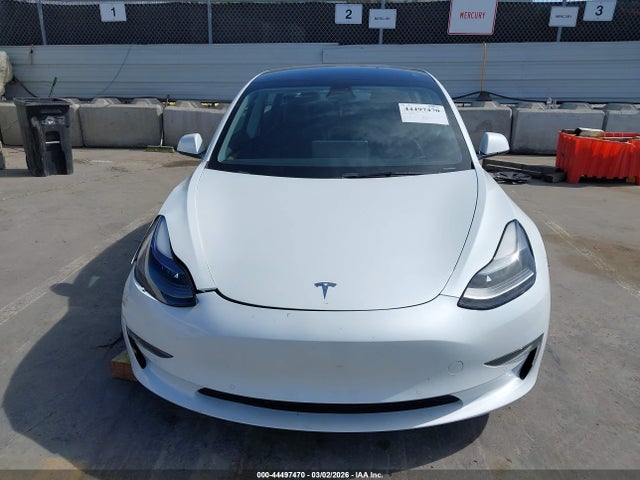 44497470 :رقم المزاد ، 5YJ3E1EB7NF330161 vin ، 2022 Tesla Model 3 Long Range Dual Motor All-wheel Drive مزاد بيع