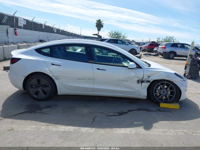 44497470 :رقم المزاد ، 5YJ3E1EB7NF330161 vin ، 2022 Tesla Model 3 Long Range Dual Motor All-wheel Drive مزاد بيع