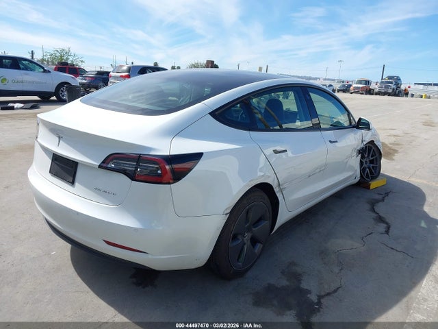 44497470 :رقم المزاد ، 5YJ3E1EB7NF330161 vin ، 2022 Tesla Model 3 Long Range Dual Motor All-wheel Drive مزاد بيع