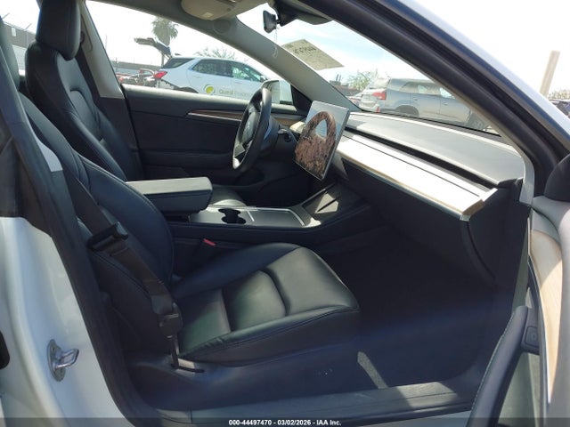 44497470 :رقم المزاد ، 5YJ3E1EB7NF330161 vin ، 2022 Tesla Model 3 Long Range Dual Motor All-wheel Drive مزاد بيع