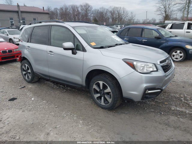 2017 SUBARU FORESTER JF2SJAGC3HH553817