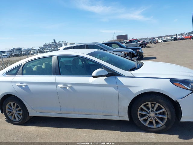 5NPE24AFXJH709064 Hyundai SONATA SE