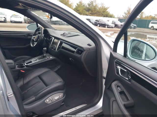 2016 PORSCHE MACAN WP1AB2A50GLB53697 Photo 4