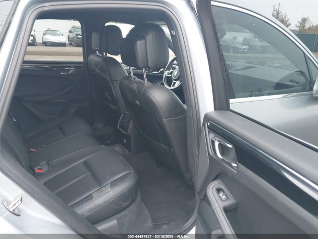 2016 PORSCHE MACAN WP1AB2A50GLB53697 Photo 7