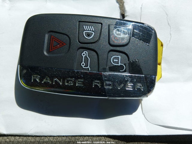 Land Rover RANGE ROVER VELAR 2019 SALYB2EX7KA794080 Image 25