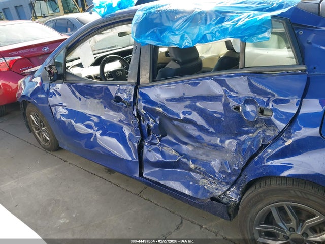 JTDKBRFU4G3520793 Toyota Prius Two