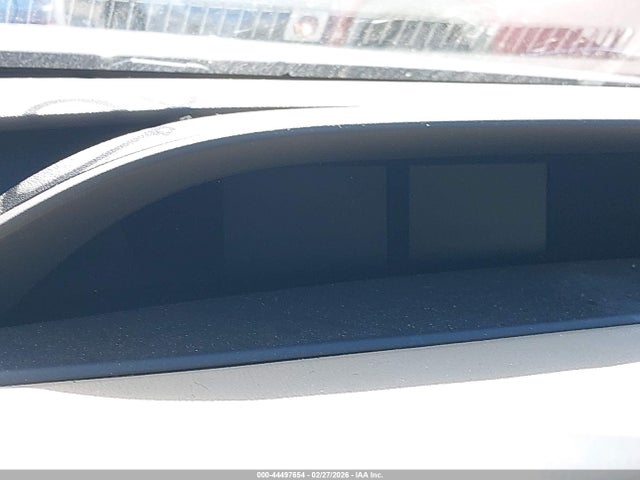 JTDKBRFU4G3520793 Toyota Prius Two