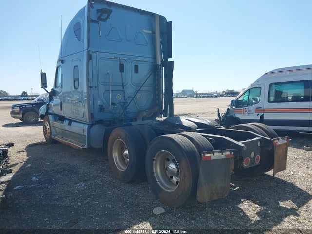 Продажа на аукционе авто 2012 Freightliner Cascadia 125, vin: 1FUJGLDR1CSBM9466, номер лота: 44497664