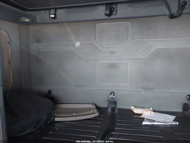 Продажа на аукционе авто 2012 Freightliner Cascadia 125, vin: 1FUJGLDR1CSBM9466, номер лота: 44497664