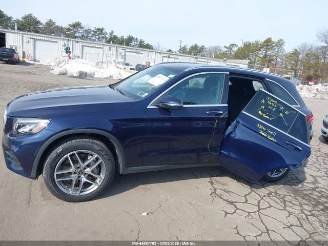 44497702 :رقم المزاد ، WDC0G4KB6JV071459 vin ، 2018 Mercedes-benz Glc 300 4matic مزاد بيع