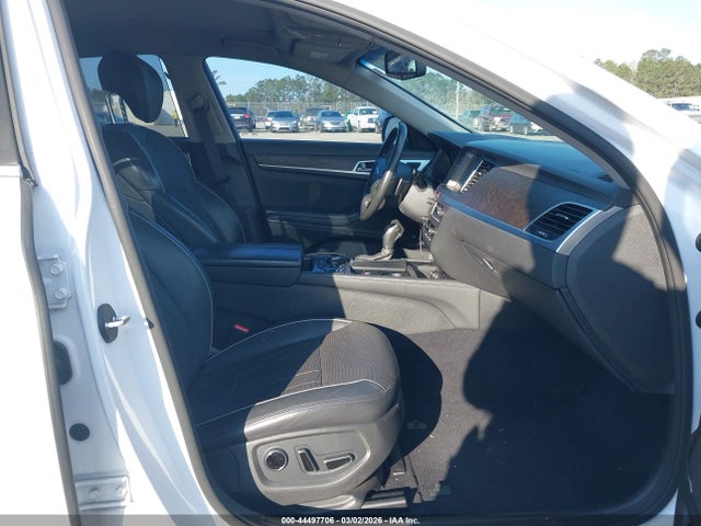 2015 Hyundai Genesis 3.8 მანქანა იყიდება აუქციონზე, vin: KMHGN4JE2FU101944, აუქციონის ნომერი: 44497706
