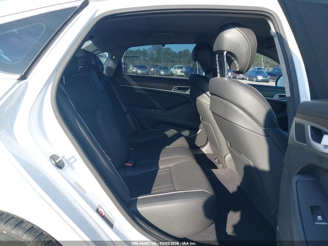 2015 Hyundai Genesis 3.8 მანქანა იყიდება აუქციონზე, vin: KMHGN4JE2FU101944, აუქციონის ნომერი: 44497706