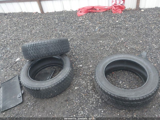 5NMZUDLA4HH041573 Hyundai Santa Fe Sport 2.0t