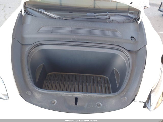 2021 TESLA MODEL Y 5YJYGDEE1MF233080 Photo 9