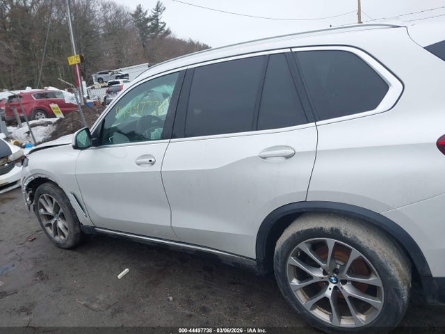 Продажа на аукционе авто 2019 Bmw X5 Xdrive40i, vin: 5UXCR6C55KLL12621, номер лота: 44497738