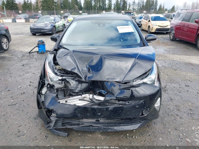 JTDKARFU0J3059120 Toyota Prius Three Touring