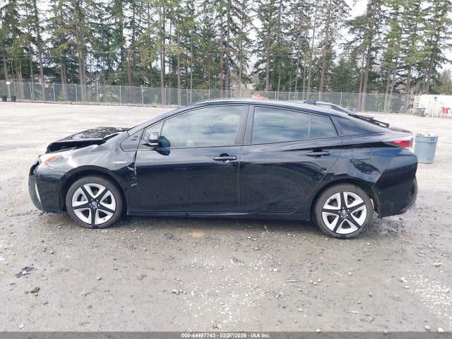 JTDKARFU0J3059120 Toyota Prius Three Touring