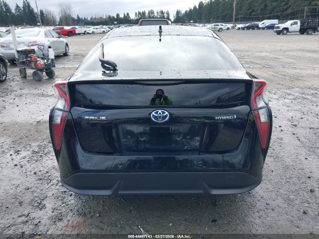JTDKARFU0J3059120 Toyota Prius Three Touring