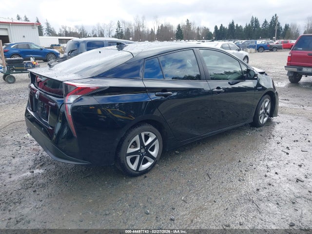 JTDKARFU0J3059120 Toyota Prius Three Touring