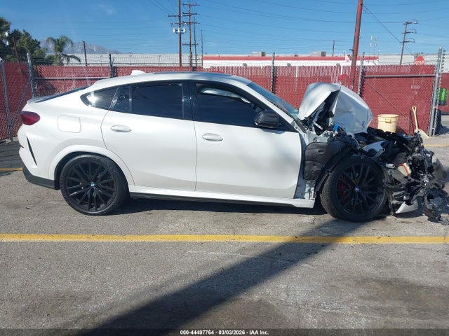 Продаж на аукціоні авто 2022 Bmw X6 Xdrive40i, vin: 5UXCY6C06N9M73245, номер лоту: 44497764